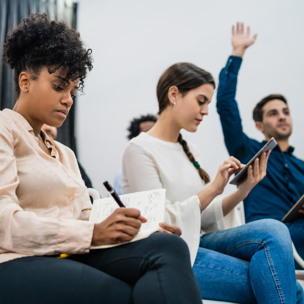 clases grupales de ingles para adultos en murcia